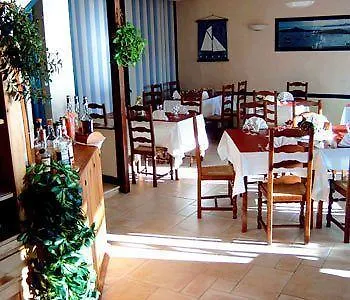 Port Jacquet Hotel